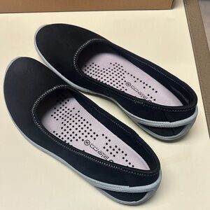 2 Sizes left! Ecco Biom Women's Black and Gray Flats